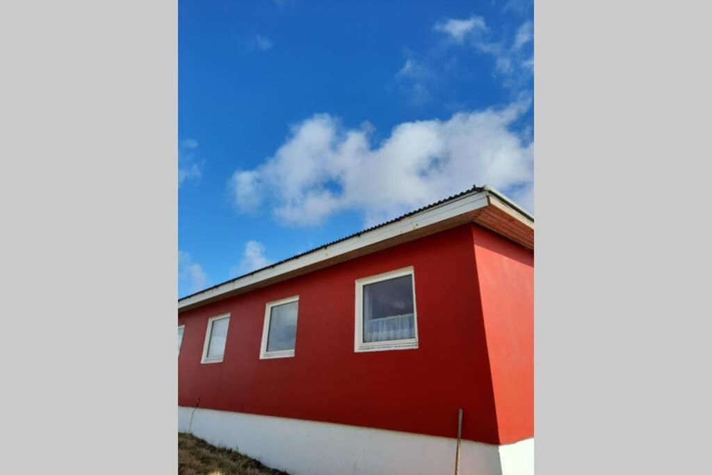 The Red House Near The Sea Apartment Njarthvik Exterior photo